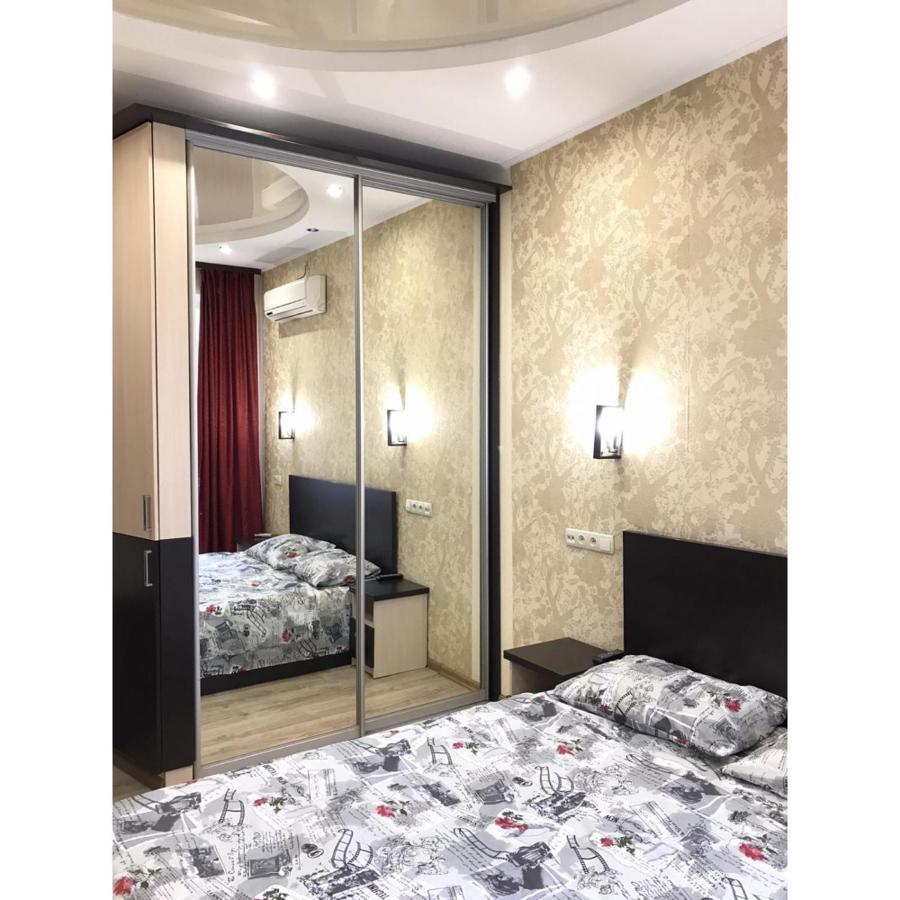 Sumskaya street Apartment Kharkiv Bagian luar foto