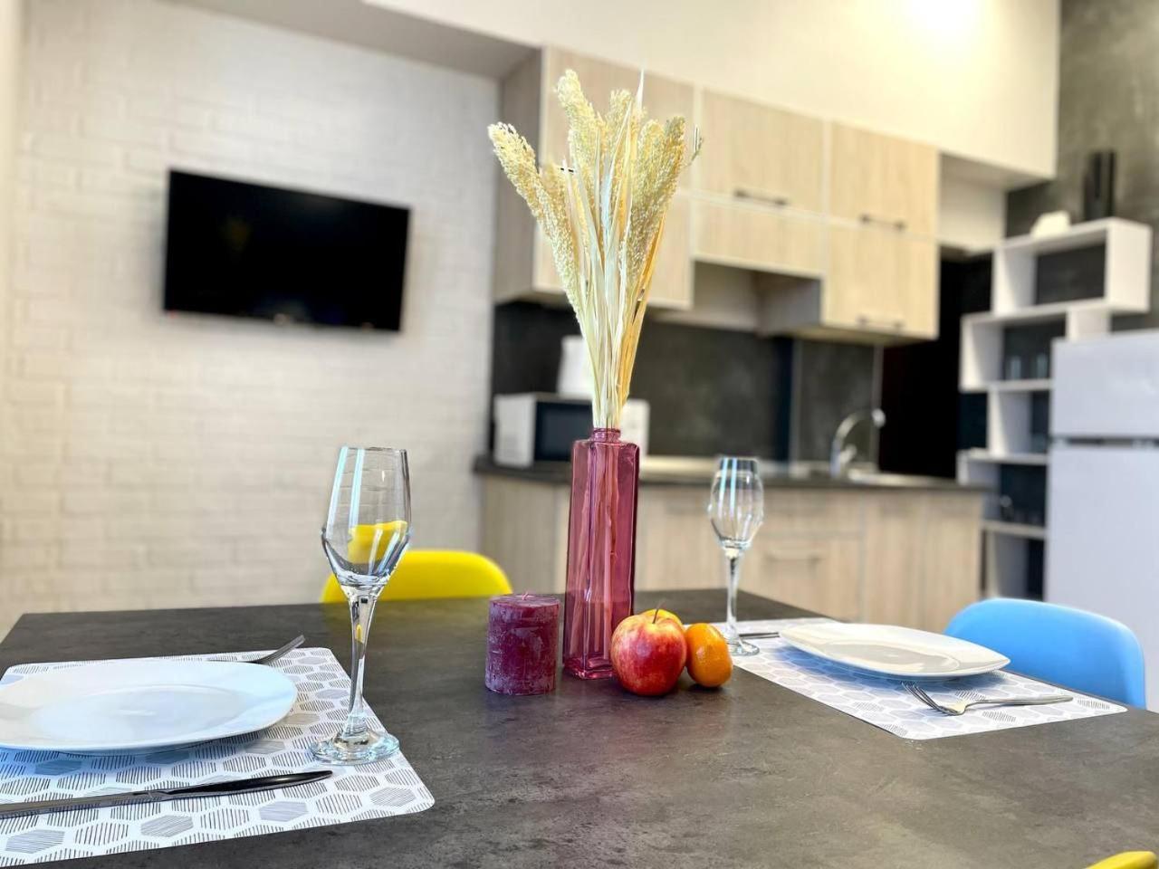 Sumskaya street Apartment Kharkiv Bagian luar foto